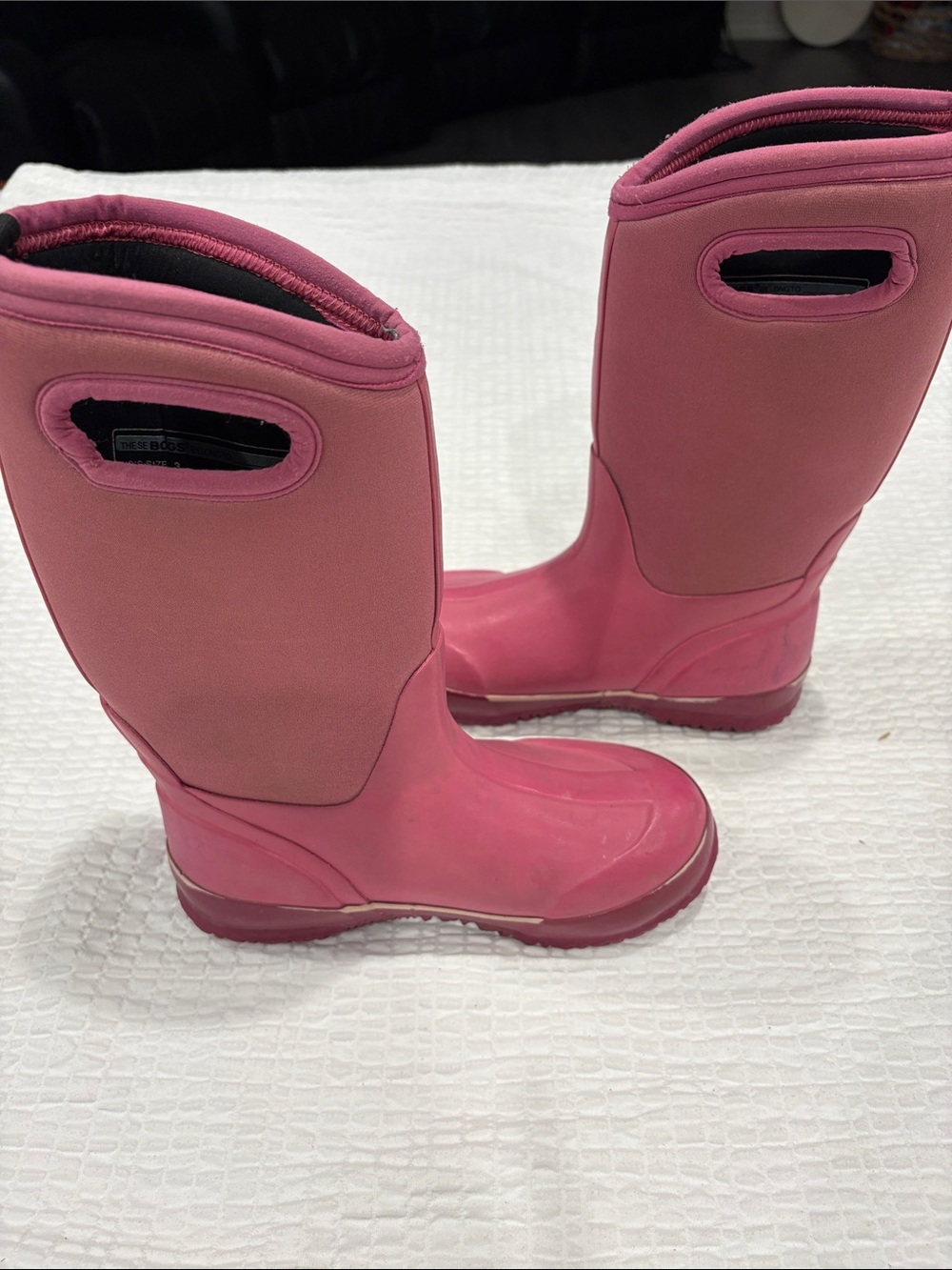 Bogs Girls Pink Neoprene Rain Boots
Size 3
